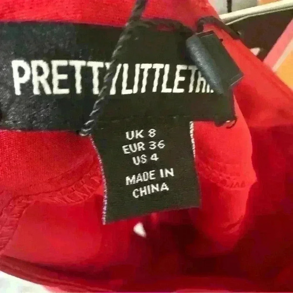 Pretty little thing Cherry Red Woven Double Belt Loop Suit
Trousers - Size 4 & 6 - Picture 6 of 6